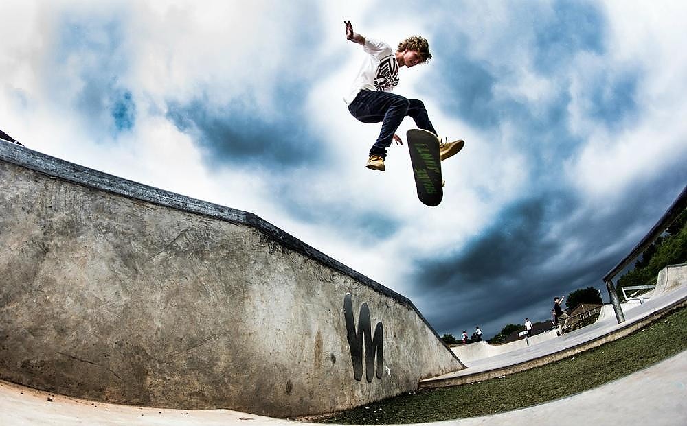 Midsomer Norton Skatepark - Trucks and Fins